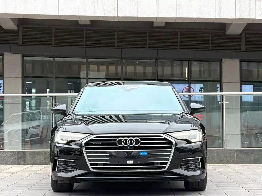 Audi A6L — фото 2