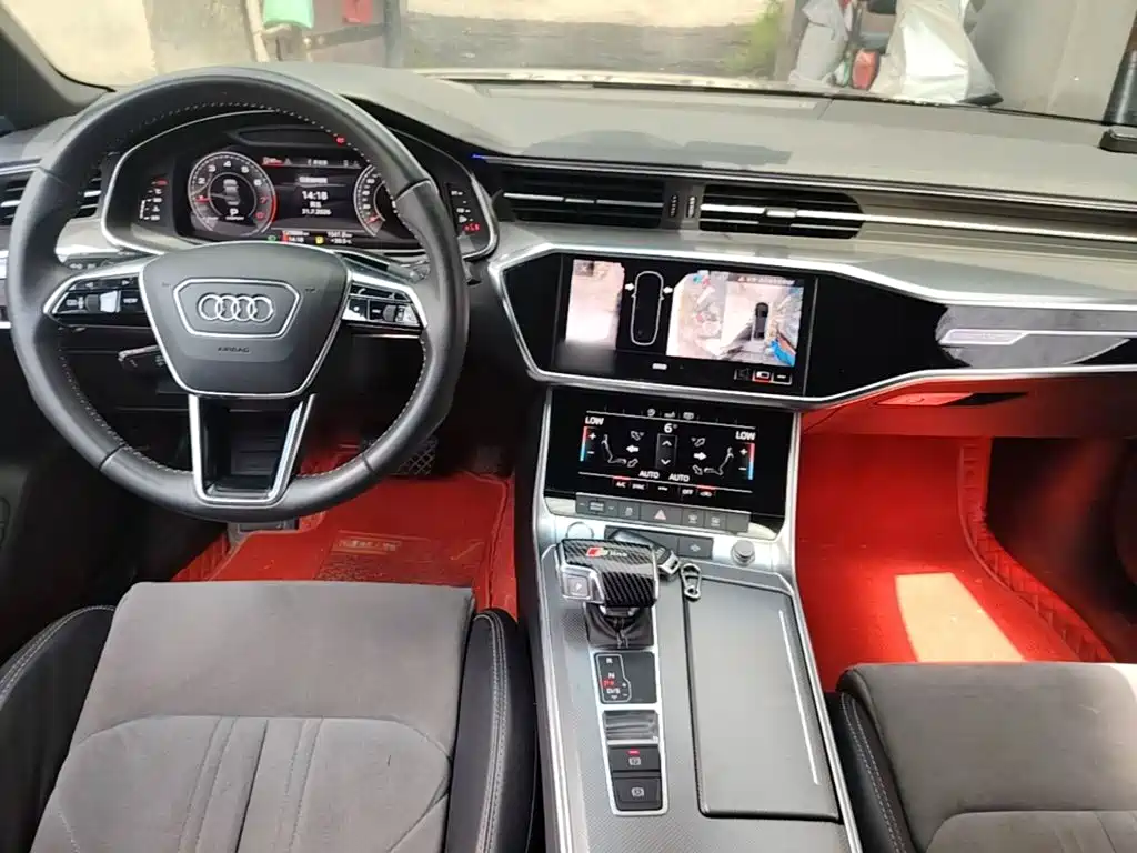Audi A6L — фото 6