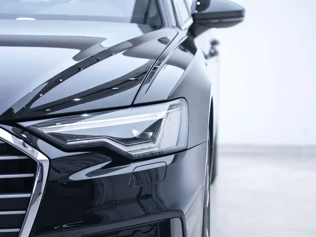 Audi A6L — фото 5