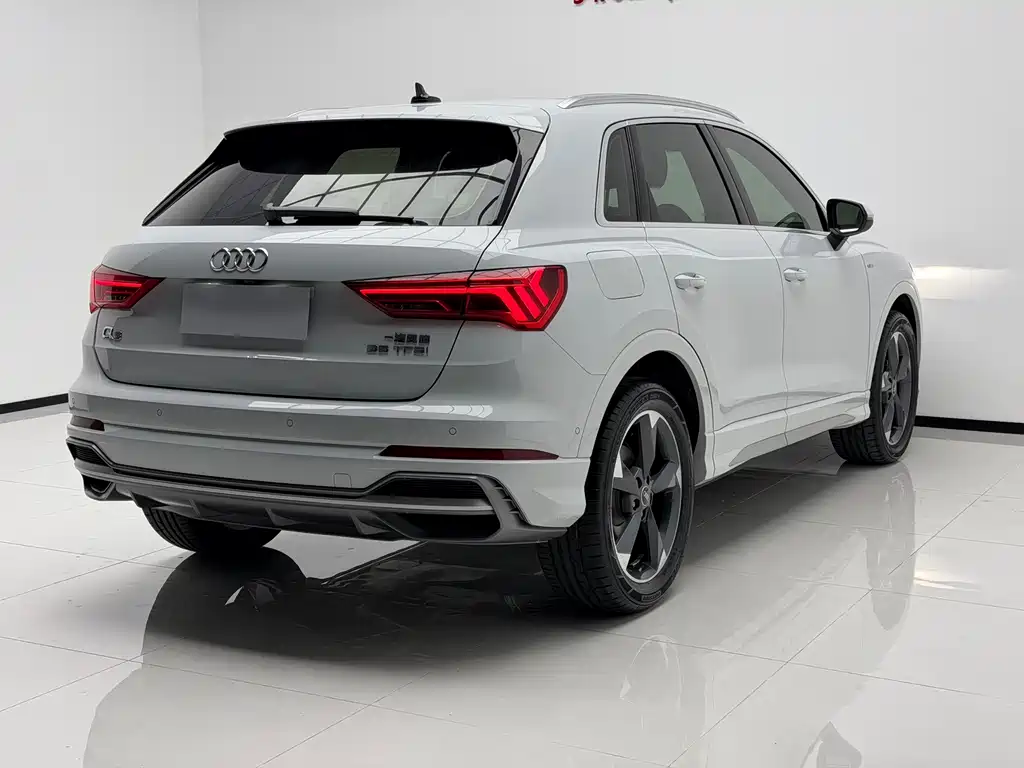 Audi Q3 — фото 4