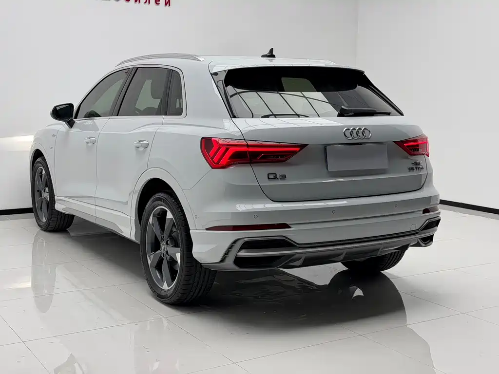Audi Q3 — фото 6