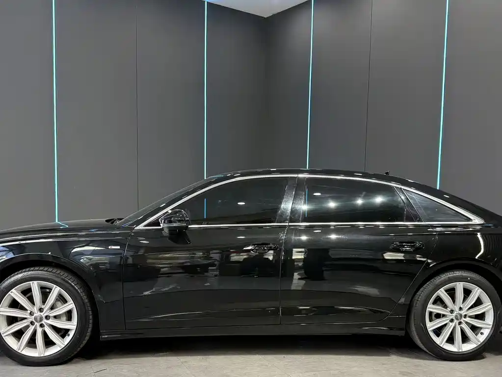 Audi A6L — фото 5