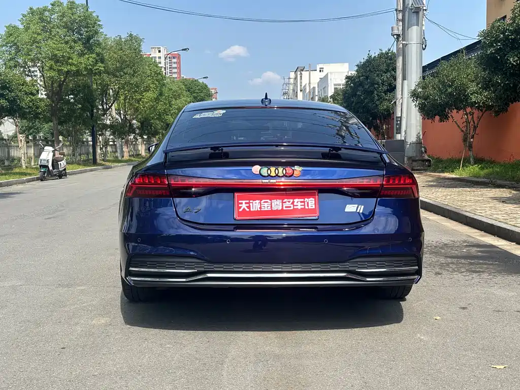 Audi A7 — фото 5