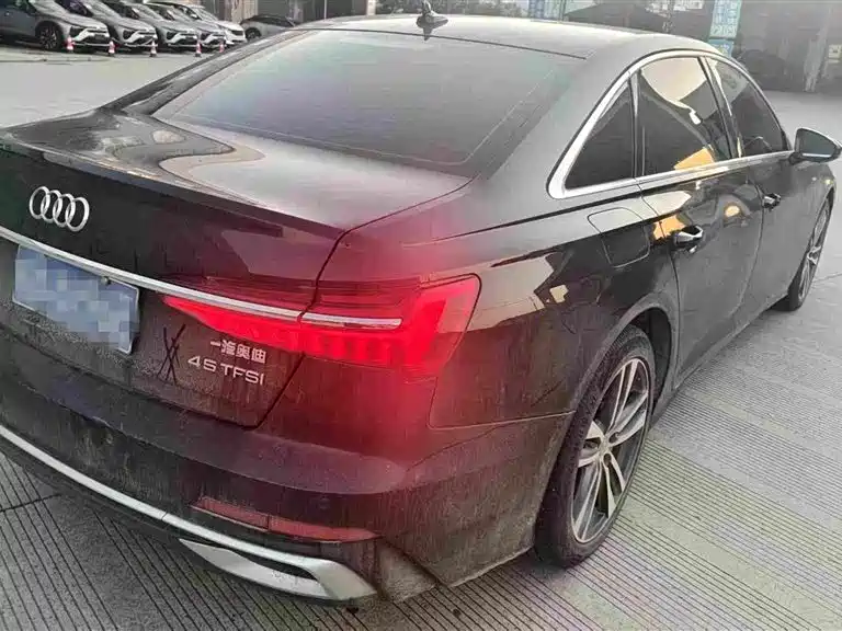 Audi A6L — фото 3