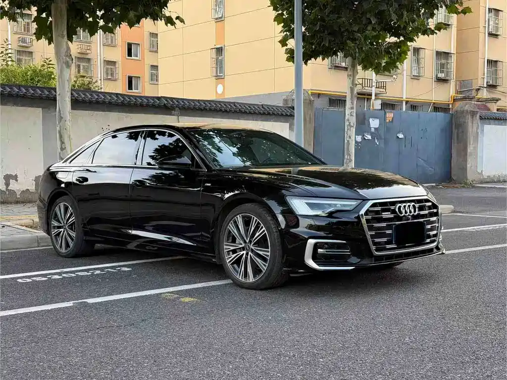 Audi A6L — фото 8
