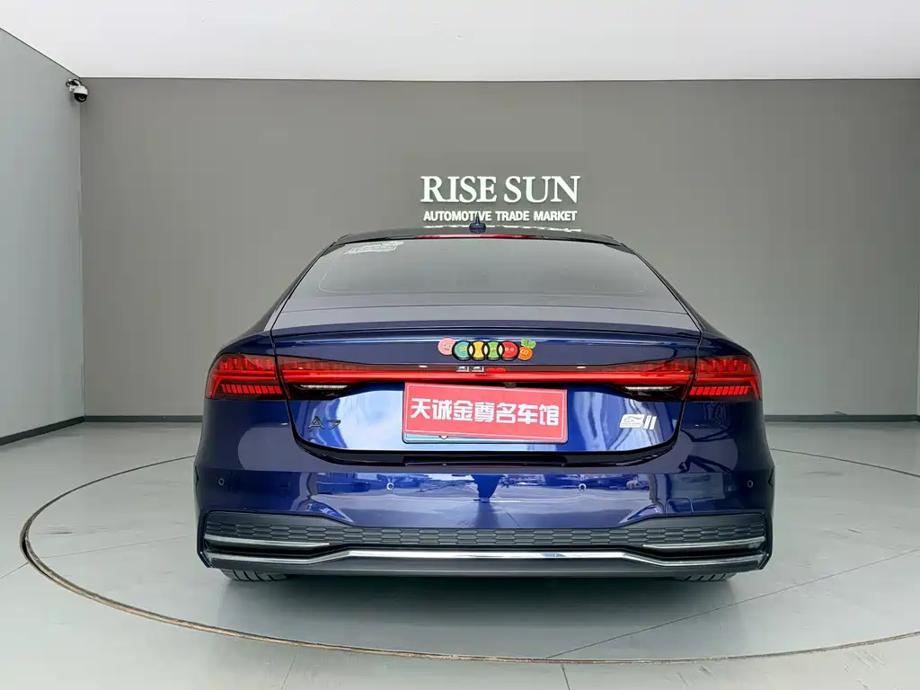 Audi A7 — фото 2