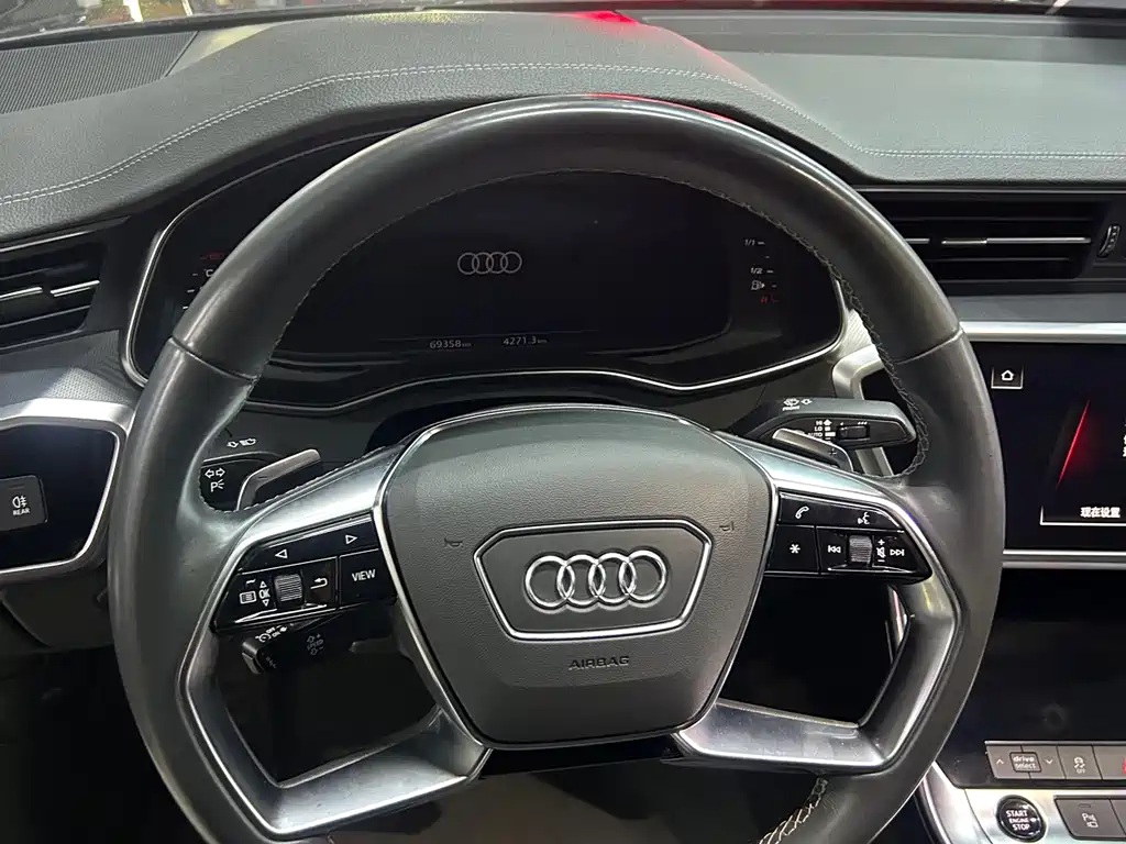 Audi A7L — фото 17