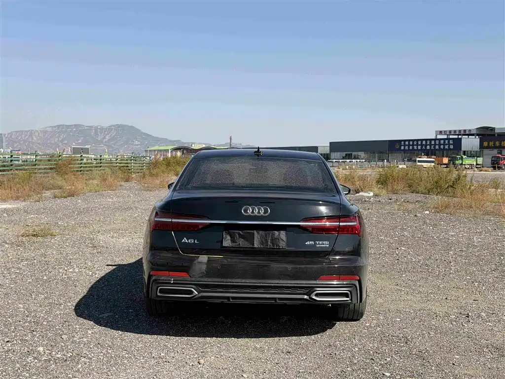 Audi A6L — фото 5