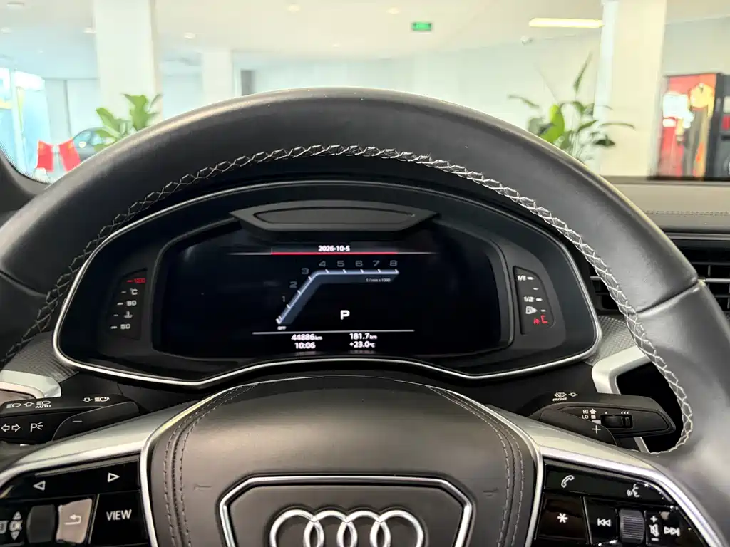 Audi A6L — фото 6