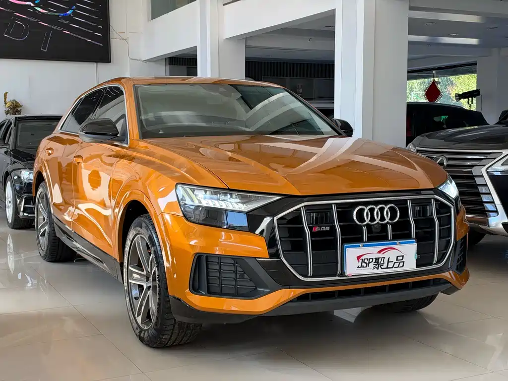 Audi Q8 — фото 3