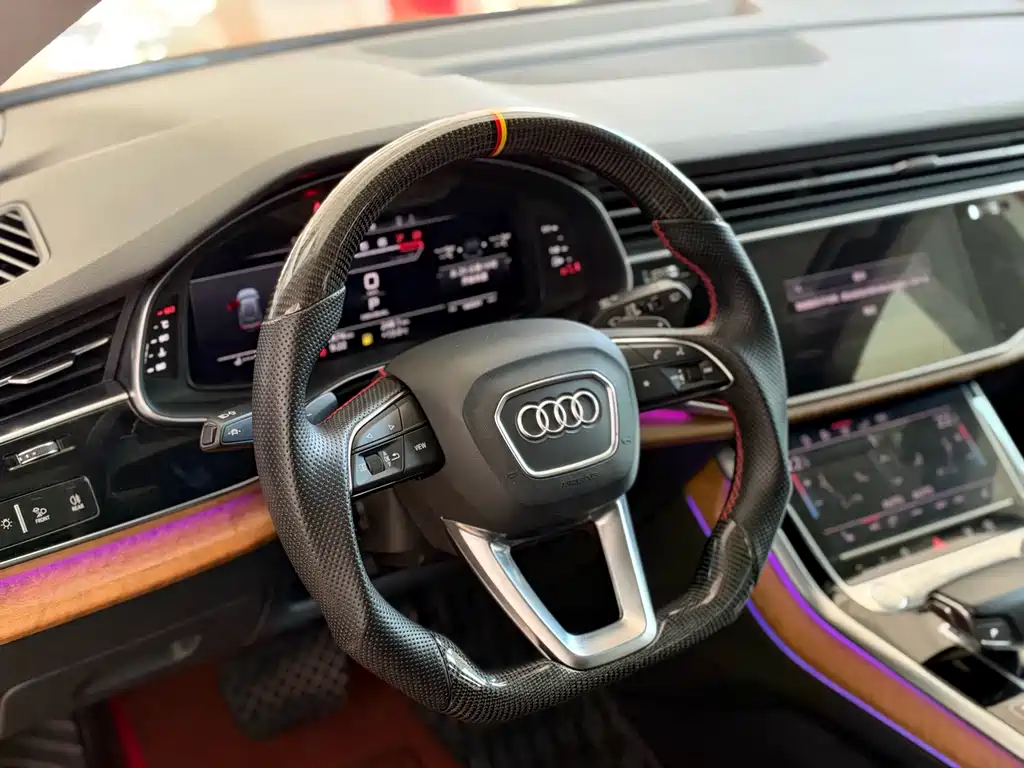 Audi Q8 — фото 4