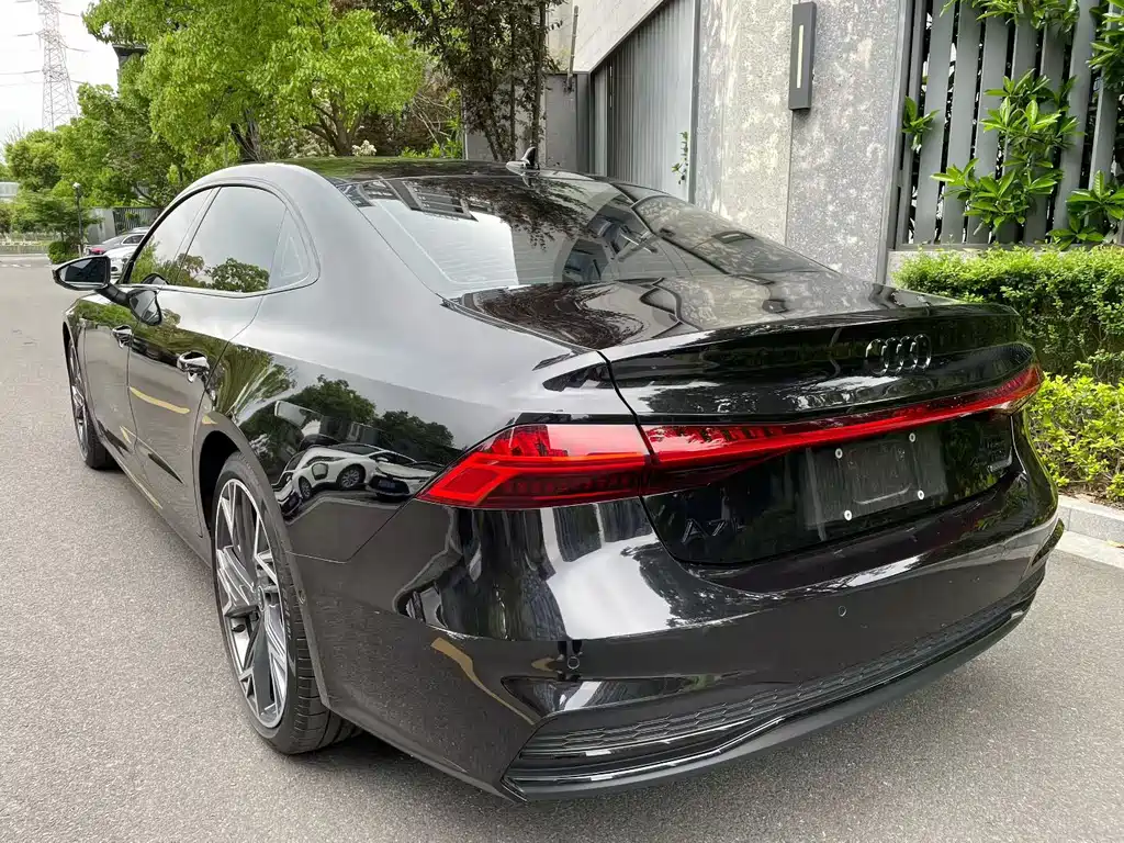 Audi A7L — фото 3