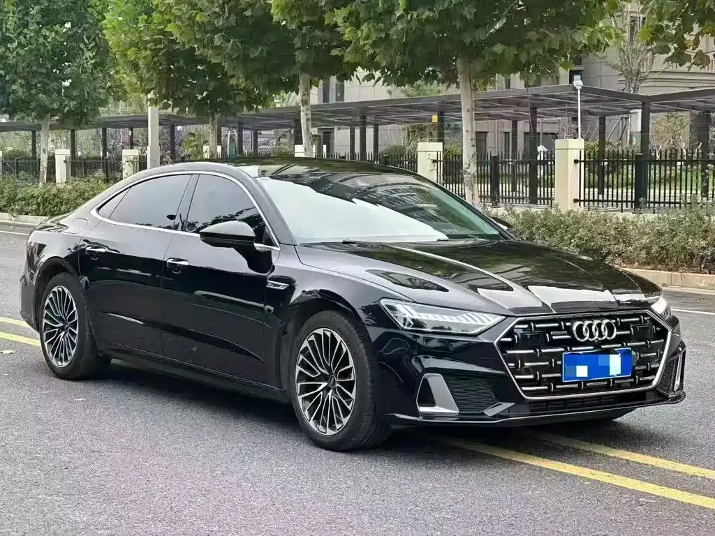 Audi A7L — фото 3