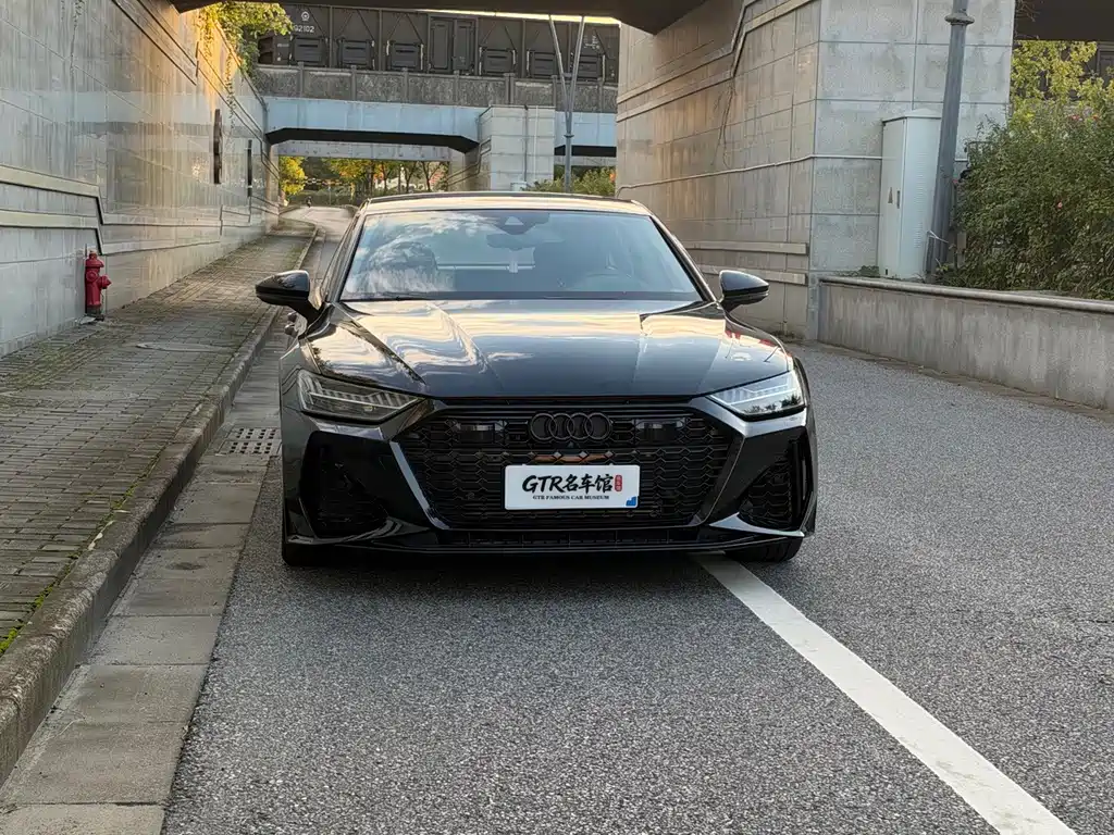 Audi A7 — фото 2