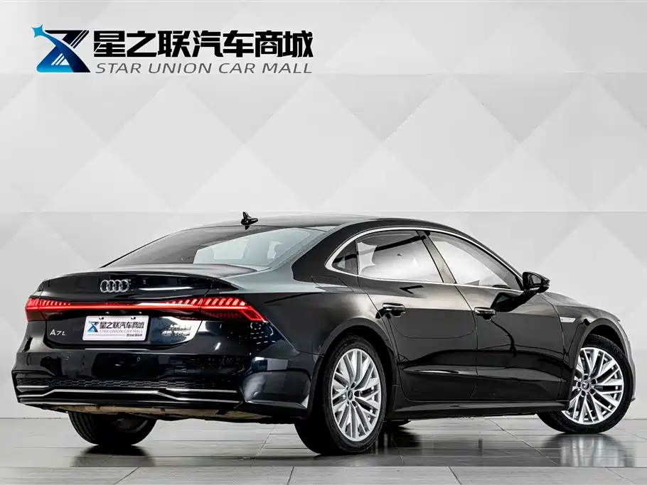 Audi A7L — фото 6