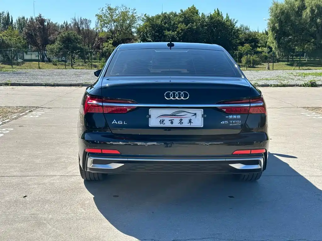 Audi A6L — фото 5
