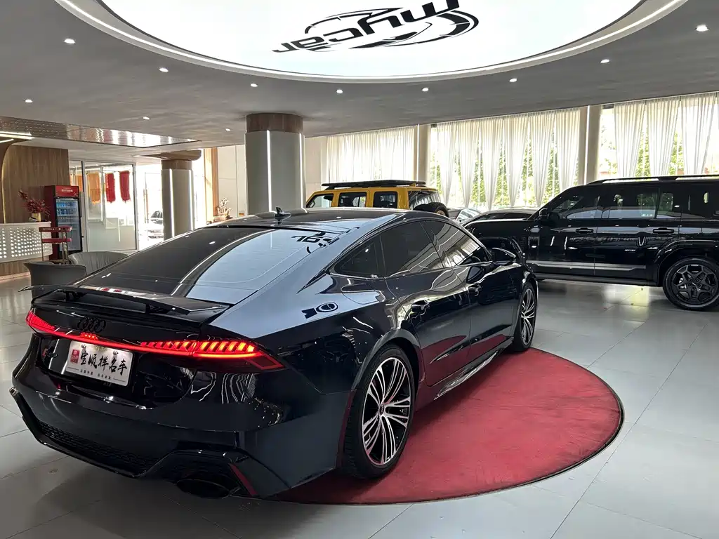 Audi A7 — фото 5