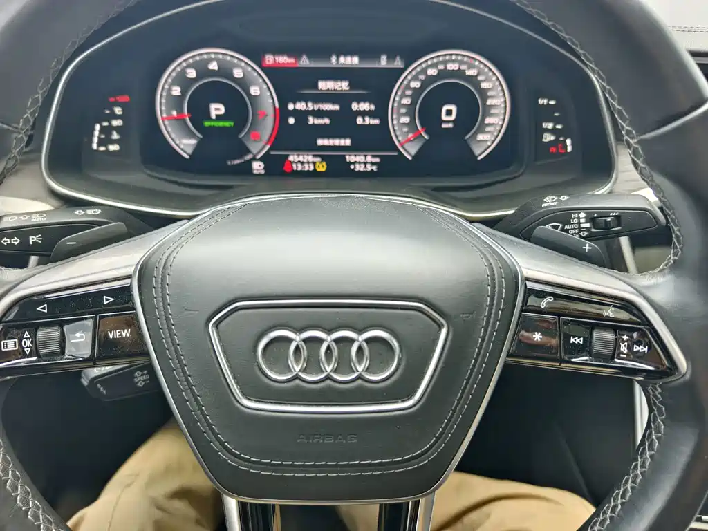 Audi A6L — фото 10
