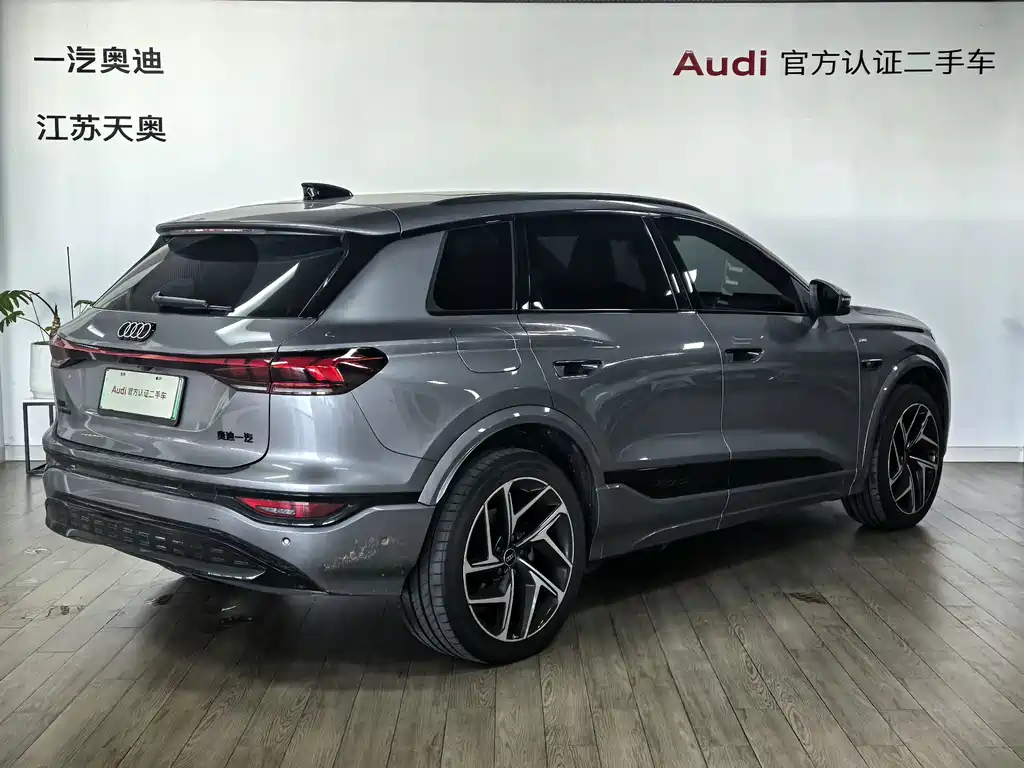 Audi Q6L e-tron — фото 4
