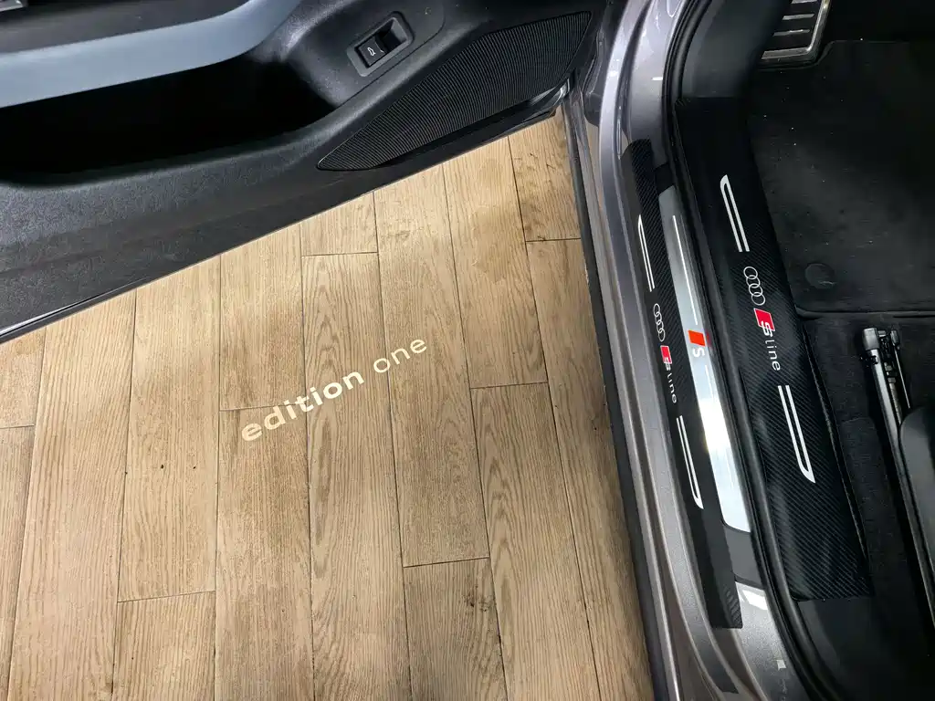 Audi Q6L e-tron — фото 9