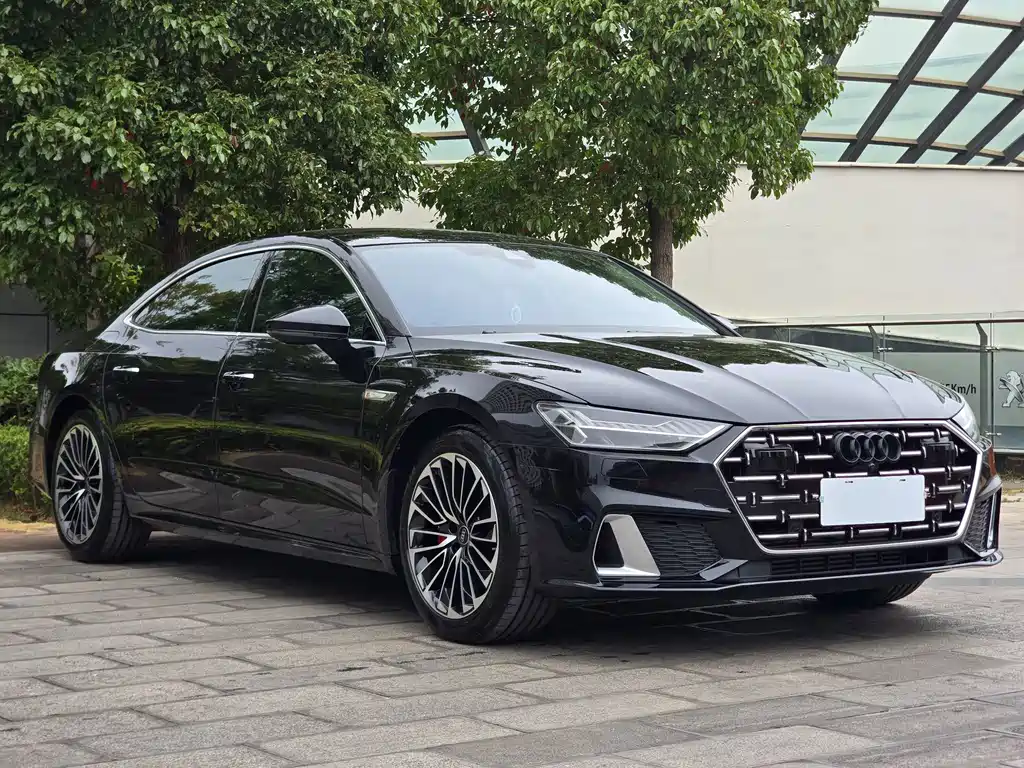 Audi A7L — фото 3