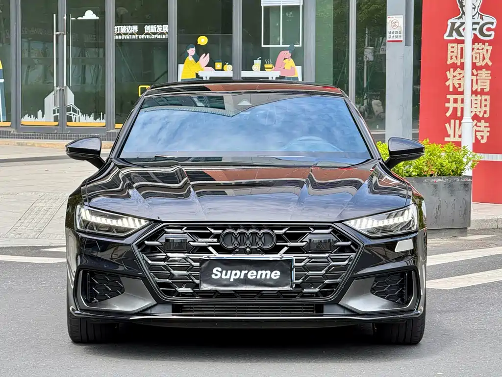 Audi A7L — фото 2