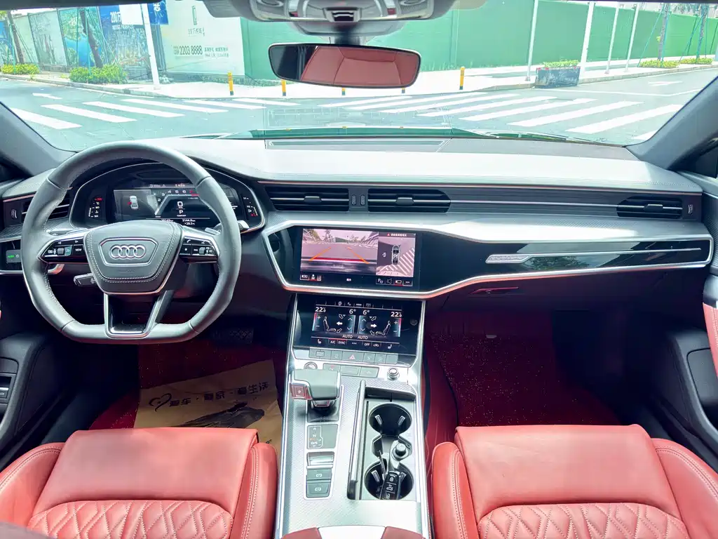 Audi A7L — фото 7