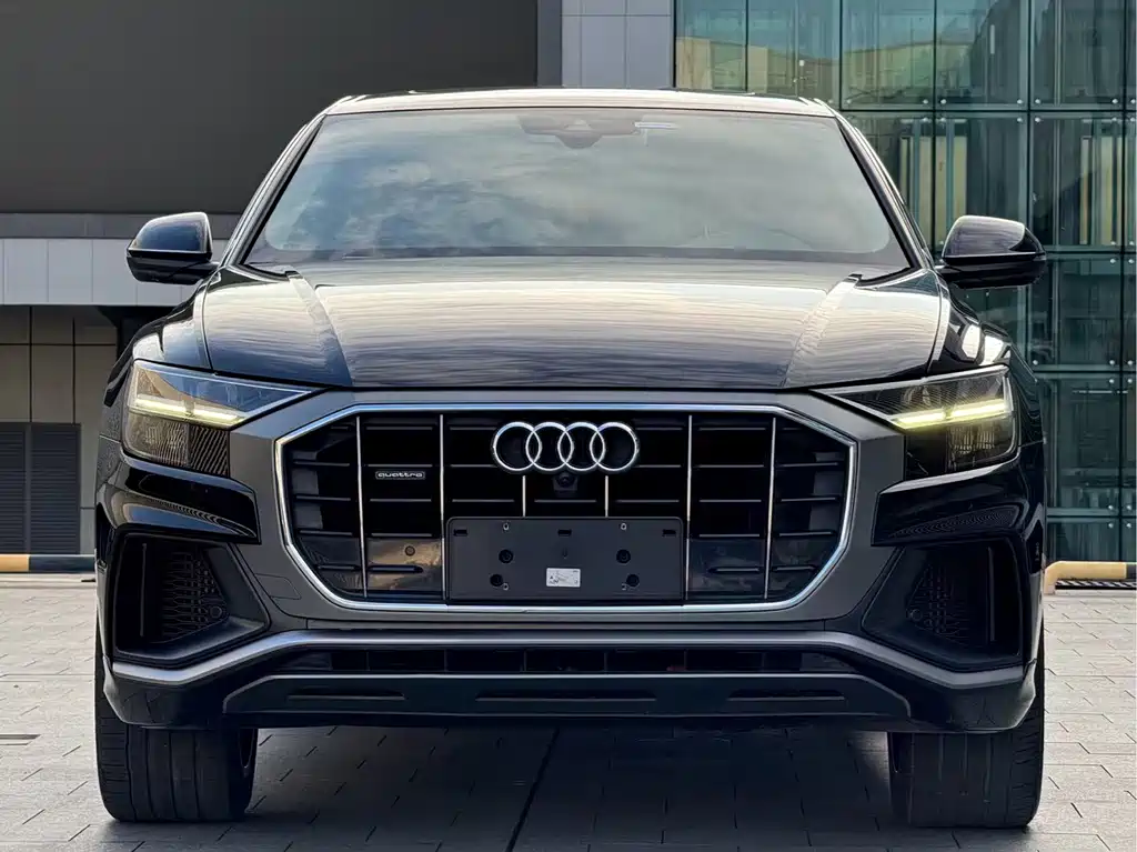 Audi Q8 — фото 3