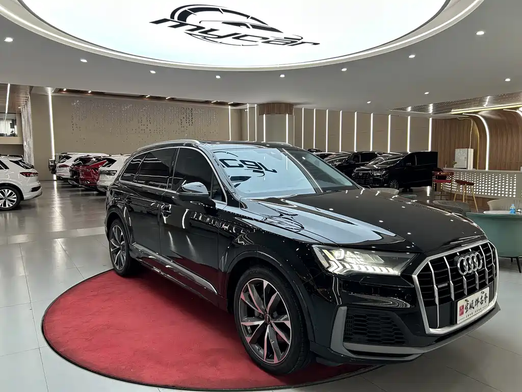 Audi Q7 — фото 3