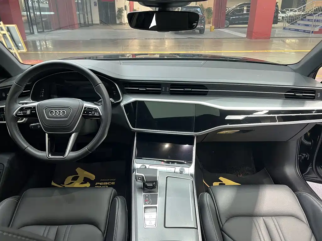 Audi A6L — фото 8