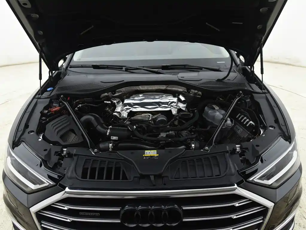 Audi A6L — фото 19