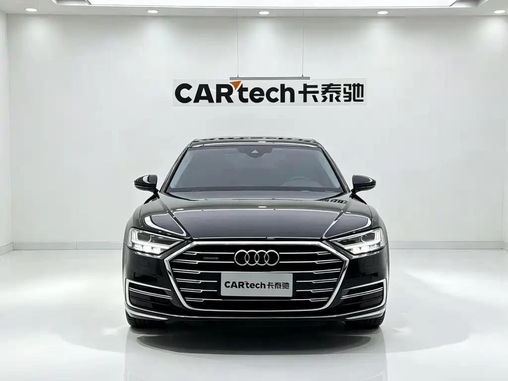 Audi A8 — фото 2