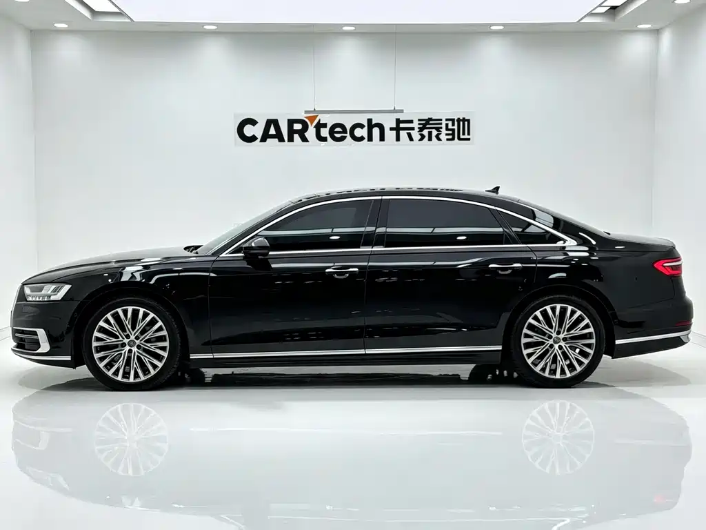 Audi A8 — фото 4