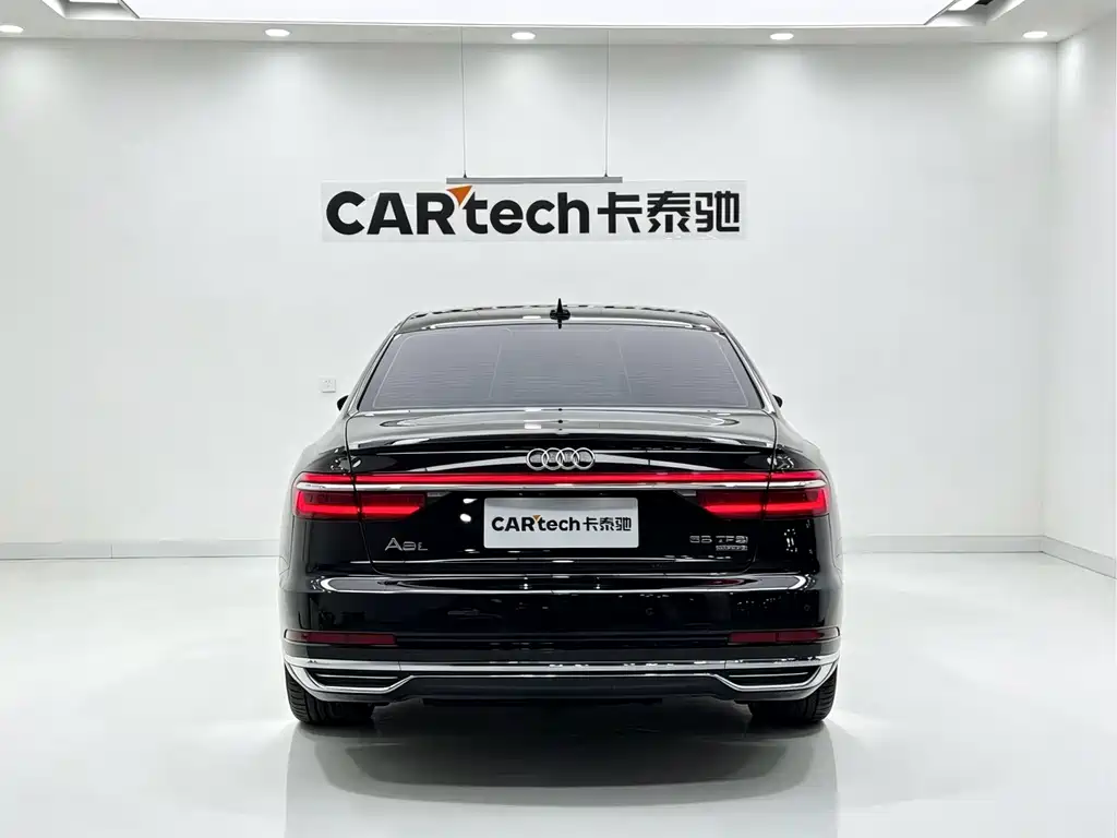 Audi A8 — фото 6