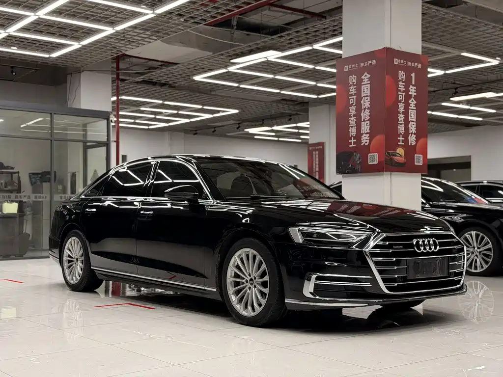Audi A8 — фото 3
