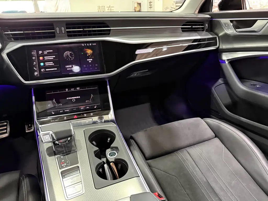 Audi A6 (Import) — фото 8