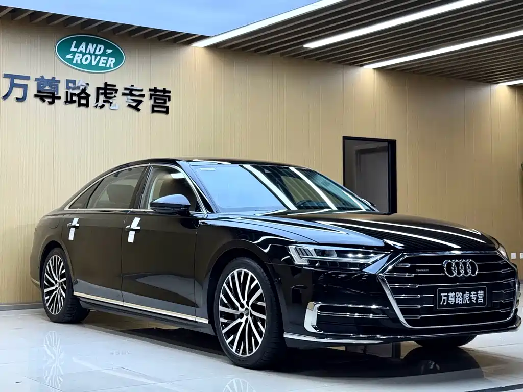 Audi A8 — фото 3