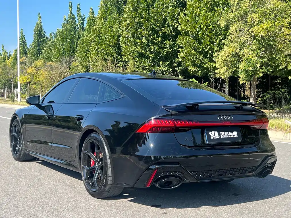 Audi A7 — фото 7