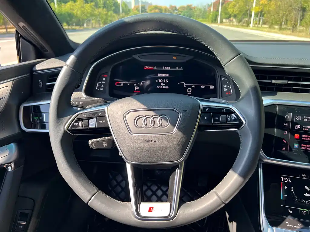 Audi A7 — фото 10