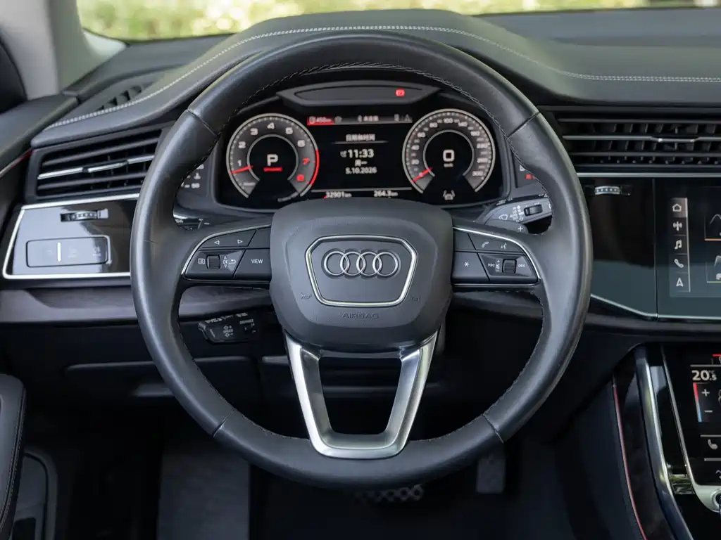 Audi Q8 — фото 15