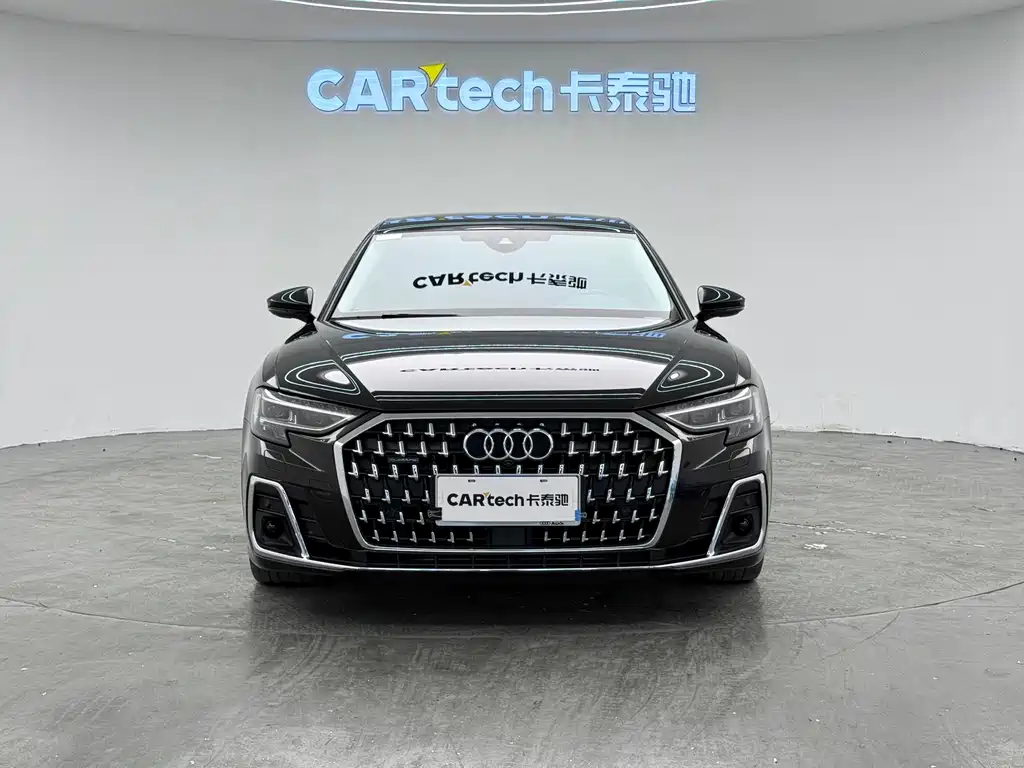 Audi A8 — фото 2