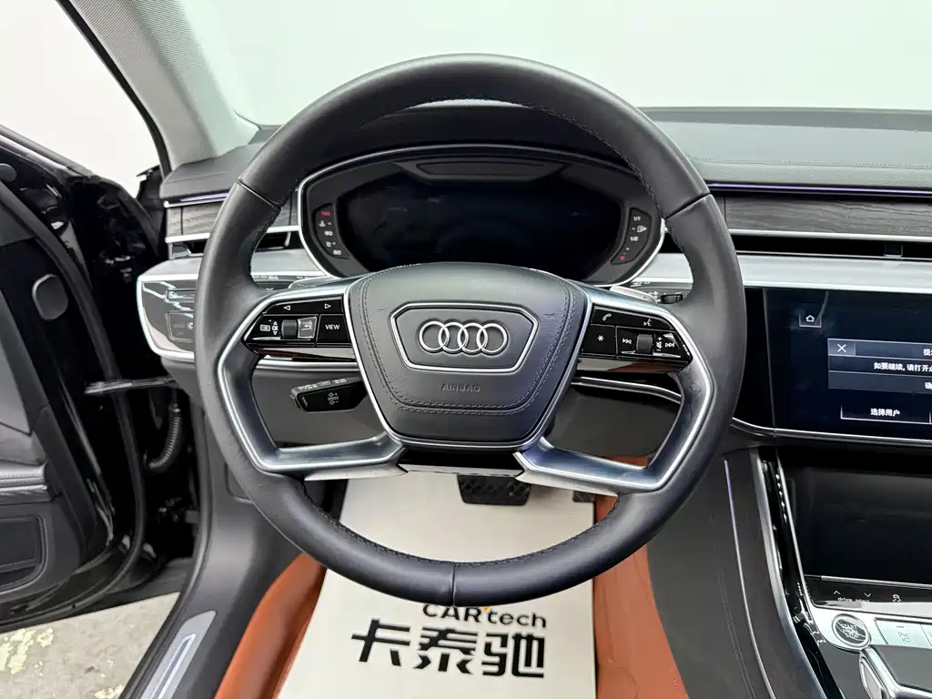 Audi A8 — фото 11
