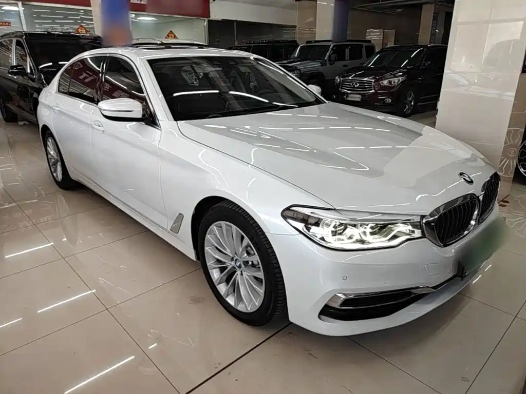 BMW 5 Series New Energy — фото 4