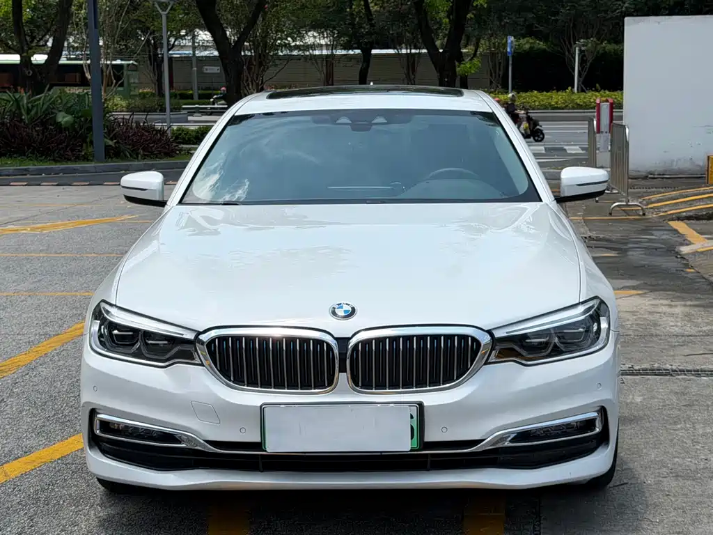 BMW 5 Series New Energy — фото 3