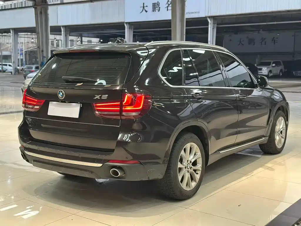 BMW X5 (Import) — фото 4
