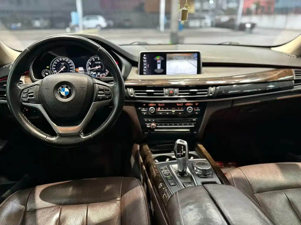 BMW X5 (Import) — фото 7
