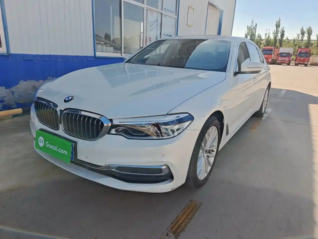 BMW 5 Series — фото 2