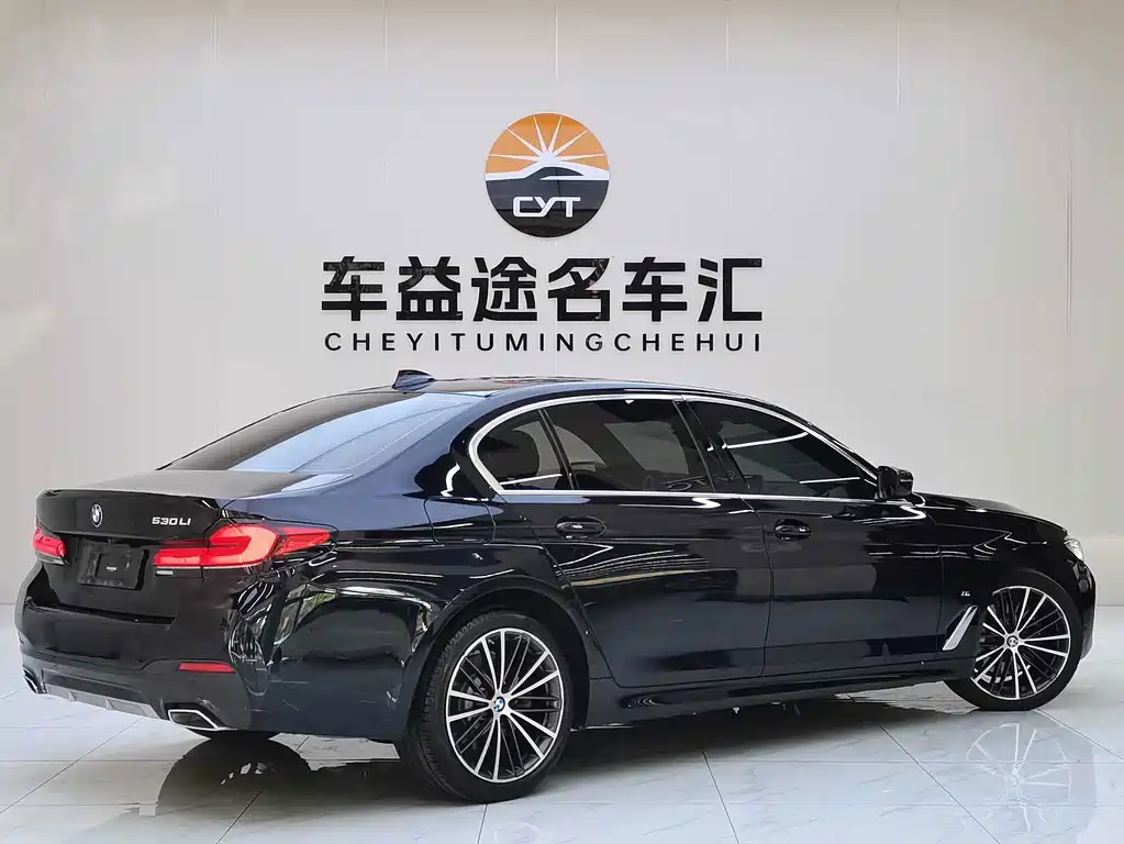 BMW 5 Series — фото 4