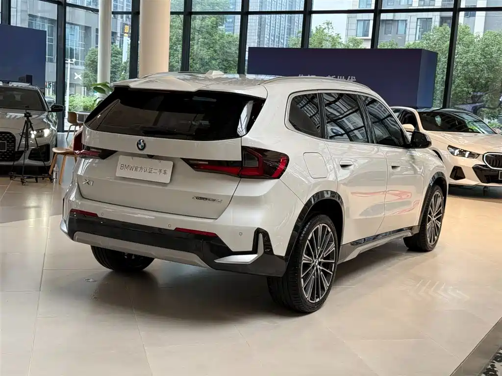 BMW X1 — фото 3