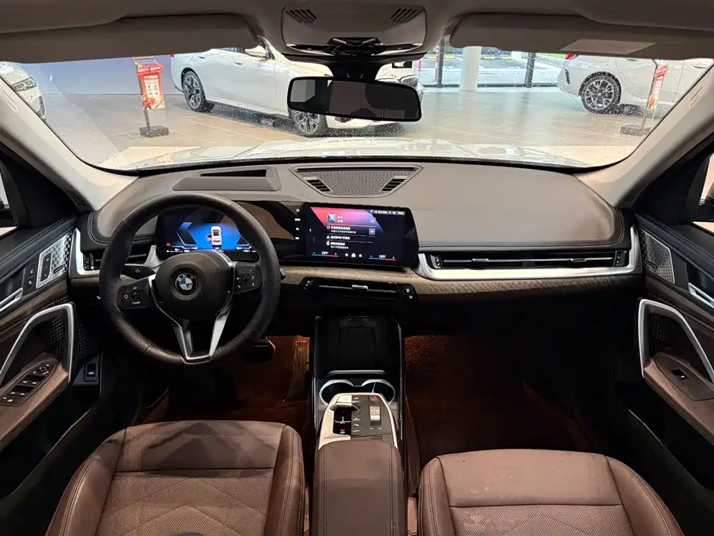 BMW X1 — фото 4